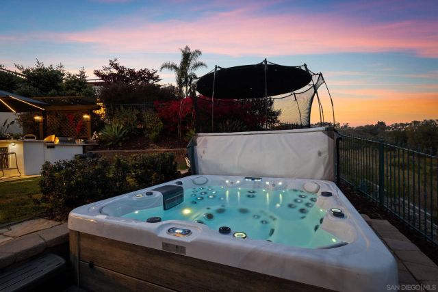 7180 Aviara Drive, Carlsbad, CA 92011