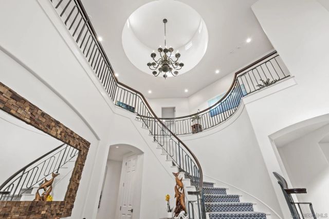 7180 Aviara Drive, Carlsbad, CA 92011
