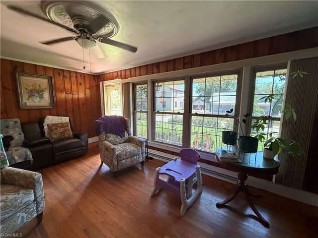 232 5th Street, Lexington, NC 27292