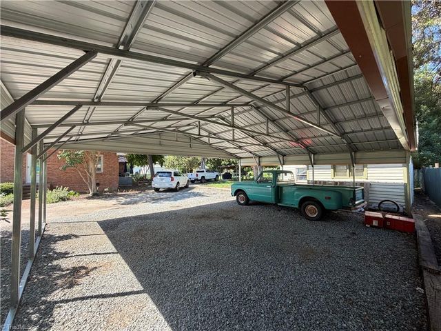 232 5th Street, Lexington, NC 27292