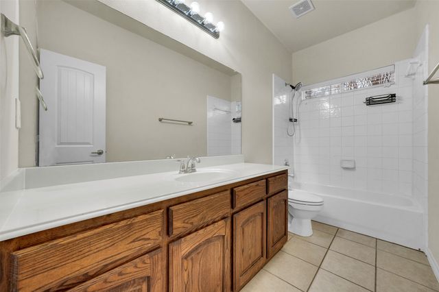 3305 Silver Springs Way, Rowlett, TX 75089