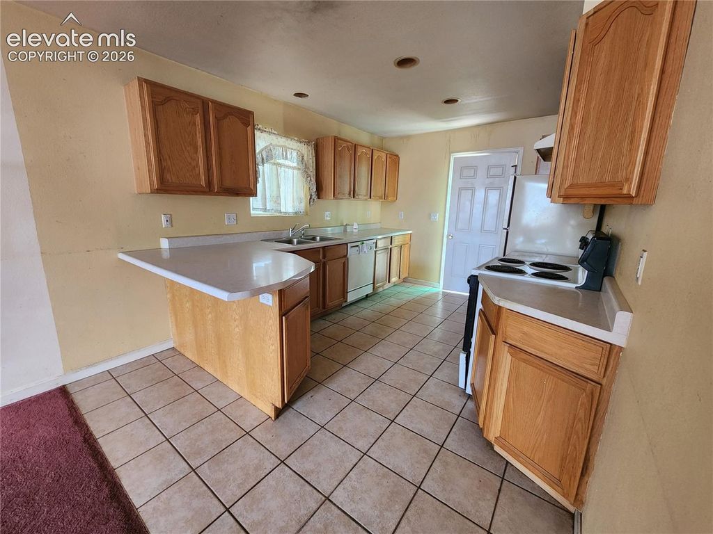 1109 S 18th Street, Rocky Ford, CO 81067 — photo 3