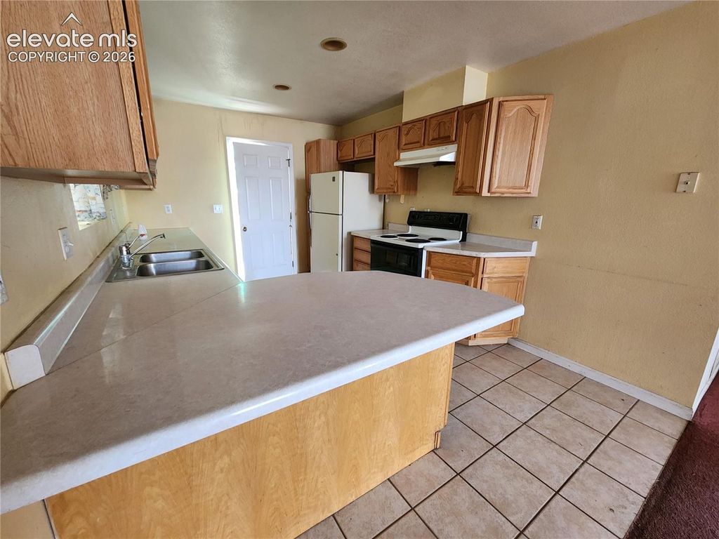 1109 S 18th Street, Rocky Ford, CO 81067 — photo 4