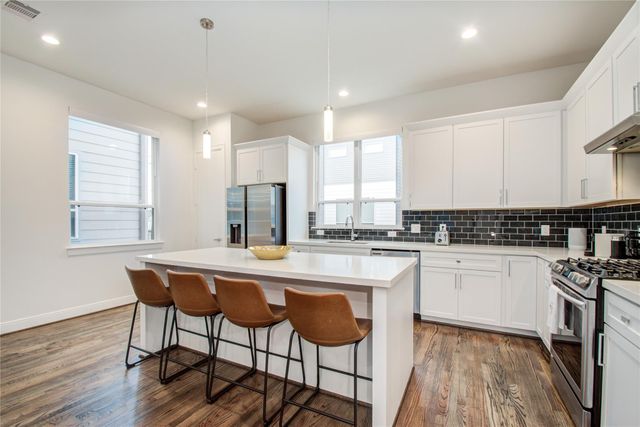 2717 Eado Grove Lane, Houston, TX 77003