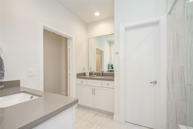 2717 Eado Grove Lane, Houston, TX 77003