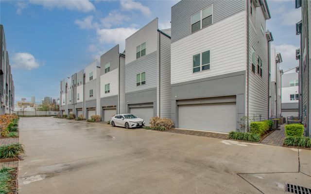 2717 Eado Grove Lane, Houston, TX 77003