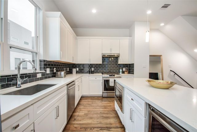 2717 Eado Grove Lane, Houston, TX 77003