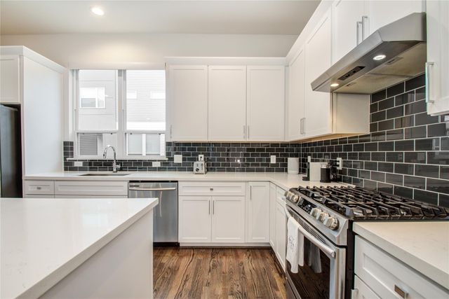 2717 Eado Grove Lane, Houston, TX 77003