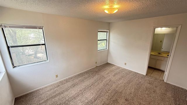 9019 Sawtooth LN A, Austin, TX 78729