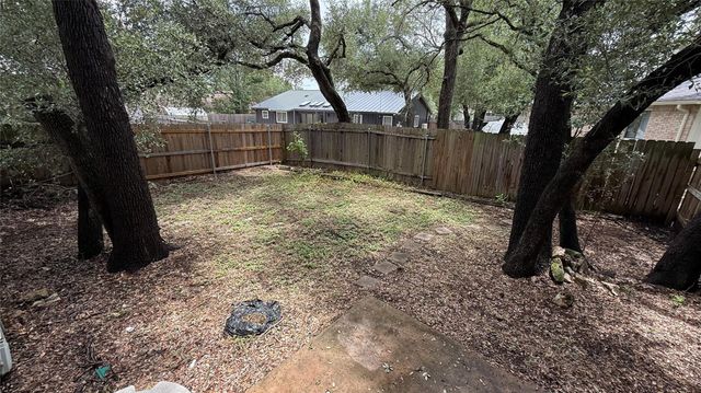 9019 Sawtooth LN A, Austin, TX 78729