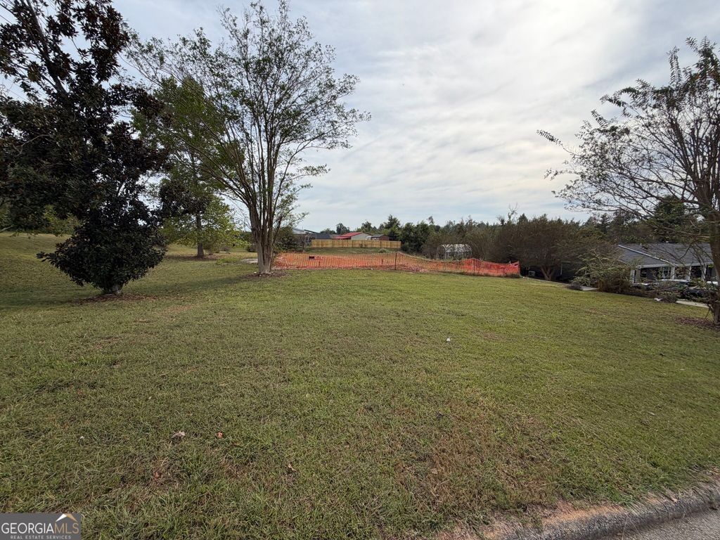 2 Colonial Drive, Newnan, GA 30263 — exterior