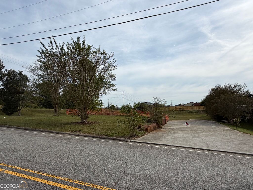 2 Colonial Drive, Newnan, GA 30263 — photo 2