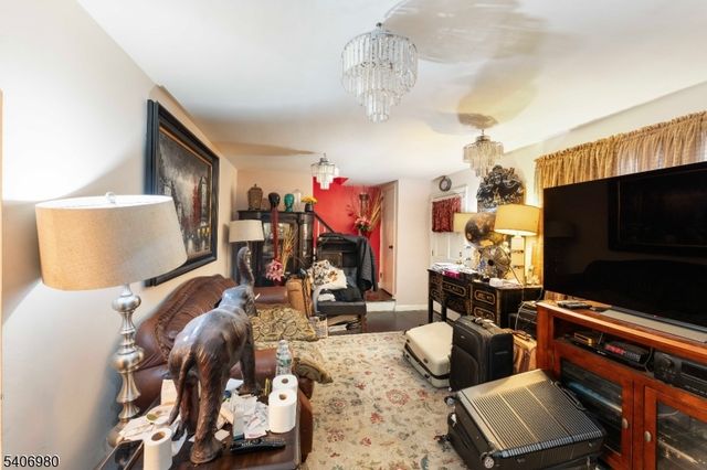 420 Hollywood Ave, Hillside Twp., NJ 07205