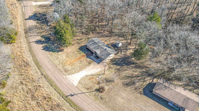 1165 ERMON RD, Bolivar, TN 38008