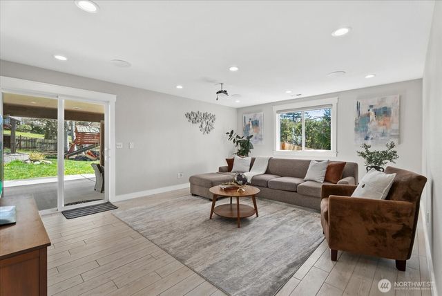2431 110th Dr SE, Lake Stevens, WA 98258