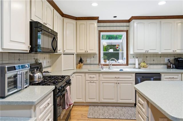 3609 Hermitage Drive, Berkeley Lake, GA 30096