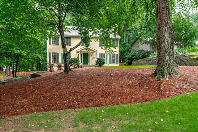 3609 Hermitage Drive, Berkeley Lake, GA 30096