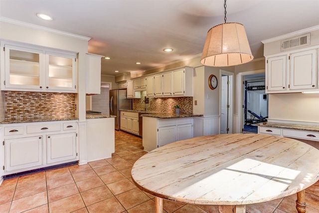 8306 BEEKMAN PL, Germantown, TN 38139