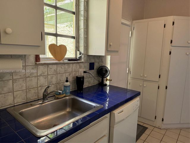 1209 Aguila Avenue, Coral Gables, FL 33134