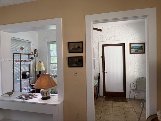 1209 Aguila Avenue, Coral Gables, FL 33134