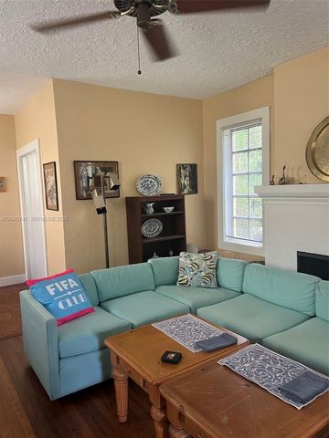 1209 Aguila Avenue, Coral Gables, FL 33134