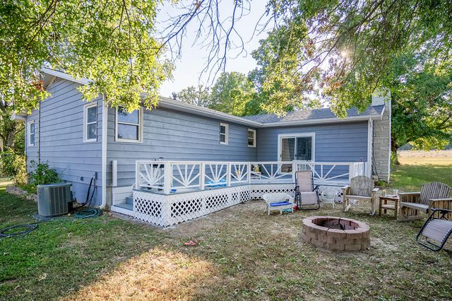 951 County Road 5740, Willow Springs, MO 65793