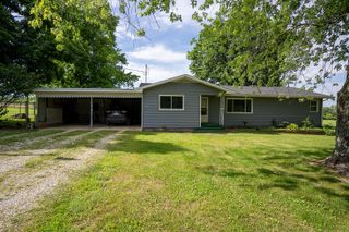 951 County Road 5740, Willow Springs, MO 65793