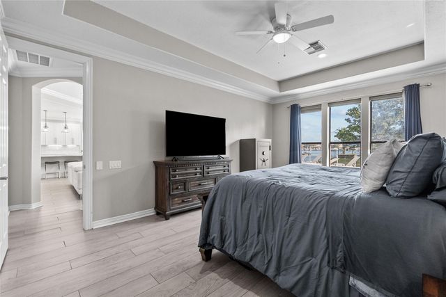 1511 Waterside Drive, League City, TX 77573