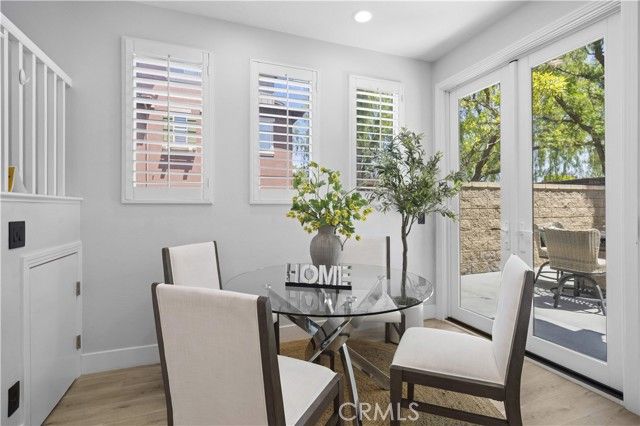 328 Flyers Ln, Tustin, CA 92782