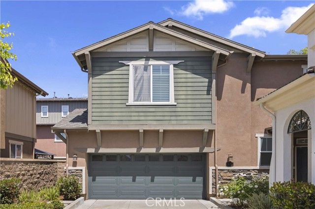 328 Flyers Ln, Tustin, CA 92782