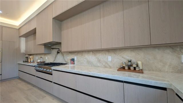 4528 Matilija Avenue, Sherman Oaks, CA 91423
