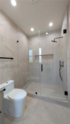 4528 Matilija Avenue, Sherman Oaks, CA 91423