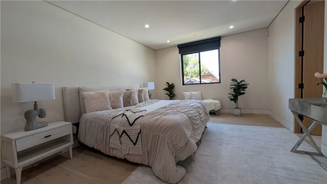 4528 Matilija Avenue, Sherman Oaks, CA 91423