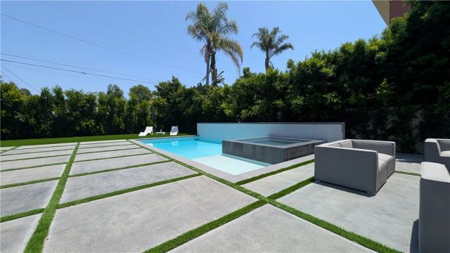 4528 Matilija Avenue, Sherman Oaks, CA 91423