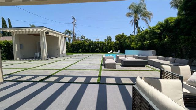 4528 Matilija Avenue, Sherman Oaks, CA 91423