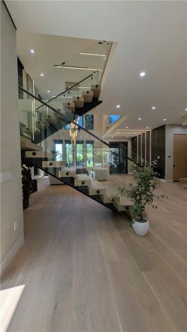 4528 Matilija Avenue, Sherman Oaks, CA 91423