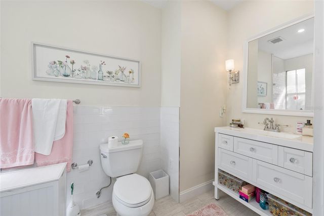 621 SW 10TH STREET 201, Gainesville, FL 32601