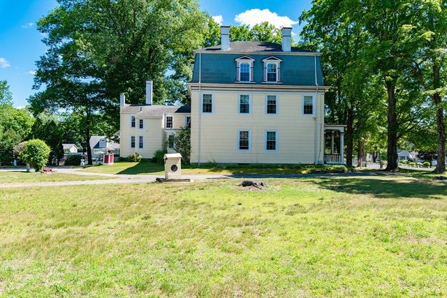 48 Mendon St., Blackstone, MA 01504