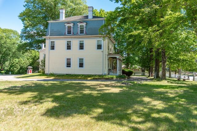 48 Mendon St., Blackstone, MA 01504