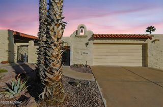 1070 W Calle Excelso, Green Valley, AZ 85614