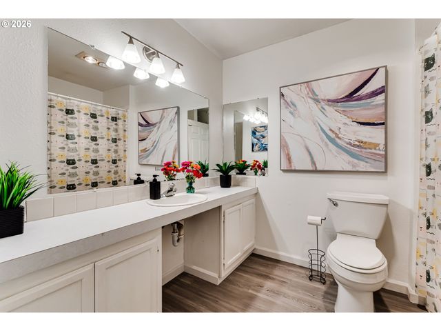 535 RIVER LOOP 2, Eugene, OR 97404