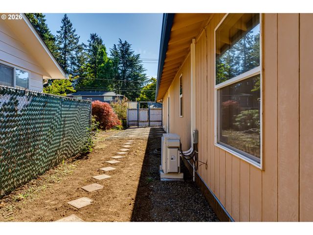 535 RIVER LOOP 2, Eugene, OR 97404