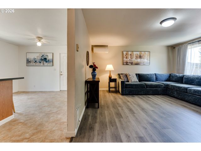 535 RIVER LOOP 2, Eugene, OR 97404