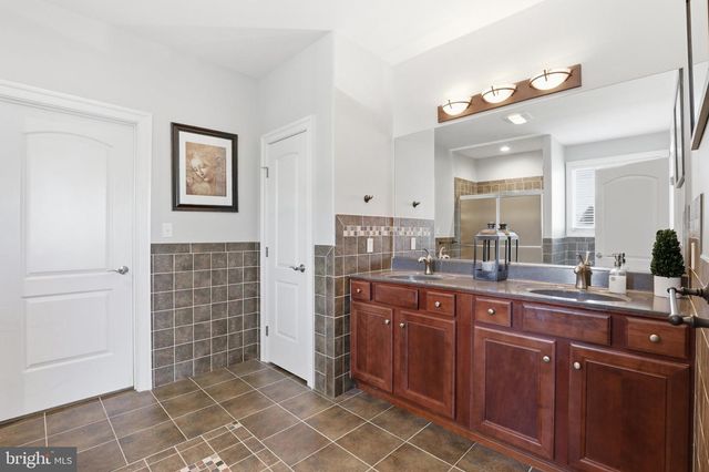 17 N CHADWICK DR, Dover, DE 19901