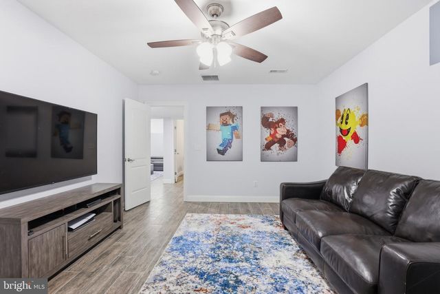17 N CHADWICK DR, Dover, DE 19901