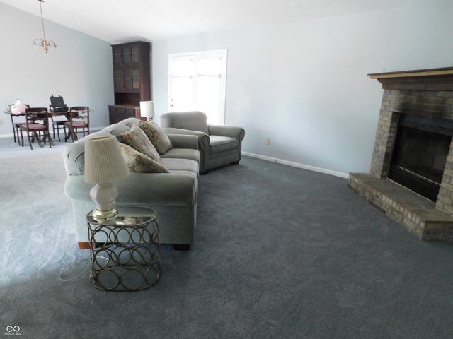 131 Victory Hill, Coatesville, IN 46121