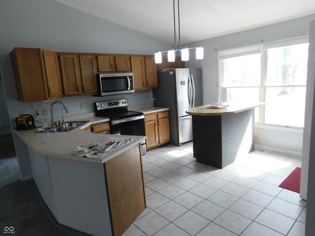 131 Victory Hill, Coatesville, IN 46121