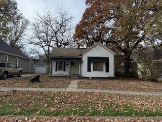 2023 N Taylor Avenue, Springfield, MO 65803