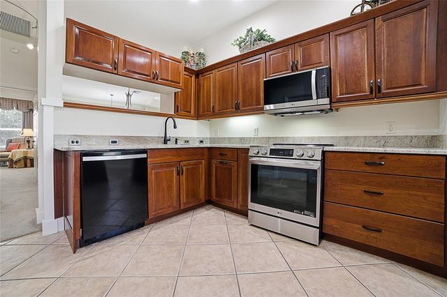 1832 HARTFORD PATH, The Villages, FL 32162