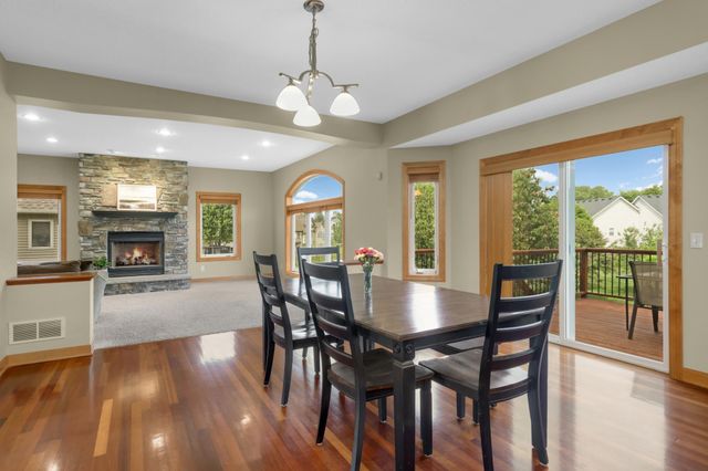10721 Mccool Drive W, Burnsville, MN 55337